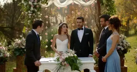 Final Yapan Meryem Dizisindeki Güçlü, Burcu Aşkı Gerçeğe Döndü! Final Yapan Meryem Dizisindeki Güçlü, Burcu Aşkı Gerçeğe Döndü!