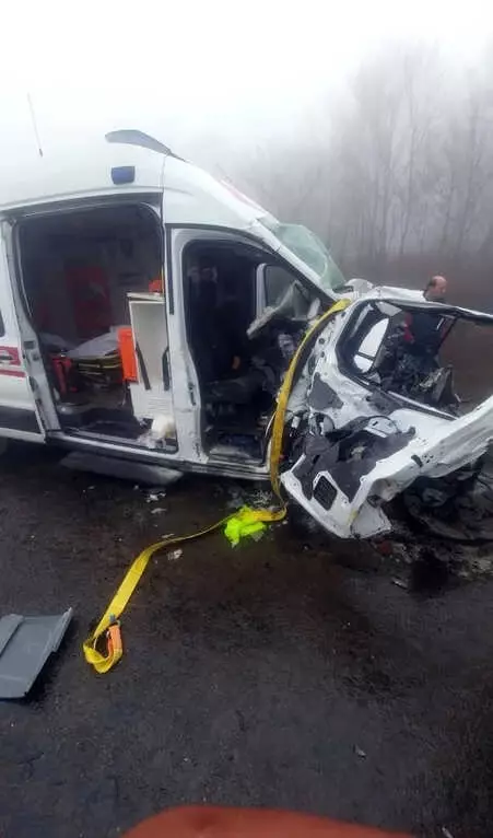 Kastamonu'da Sisten Göz Gözü Görmedi Zincirleme Kazada 12 Kişi Yaralandı Kastamonu'da Sisten Göz Gözü Görmedi Zincirleme Kazada 12 Kişi Yaralandı