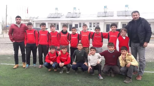 Van'ın Şampiyon Takımı Yola Çıktı