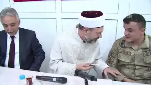 Diyanet İşleri Başkanı Erbaş, Hakkari'de Mehmetçik'i Ziyaret Etti (2) Diyanet İşleri Başkanı Erbaş, Hakkari'de Mehmetçik'i Ziyaret Etti (2)