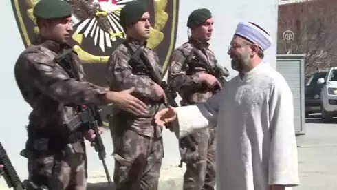 Diyanet İşleri Başkanı Erbaş, Polis Özel Harekat Şube Müdürlüğü'nü Ziyaret Etti Diyanet İşleri Başkanı Erbaş, Polis Özel Harekat Şube Müdürlüğü'nü Ziyaret Etti