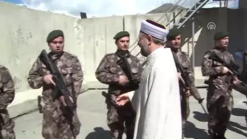 Diyanet İşleri Başkanı Erbaş, Polis Özel Harekat Şube Müdürlüğü'nü Ziyaret Etti Diyanet İşleri Başkanı Erbaş, Polis Özel Harekat Şube Müdürlüğü'nü Ziyaret Etti