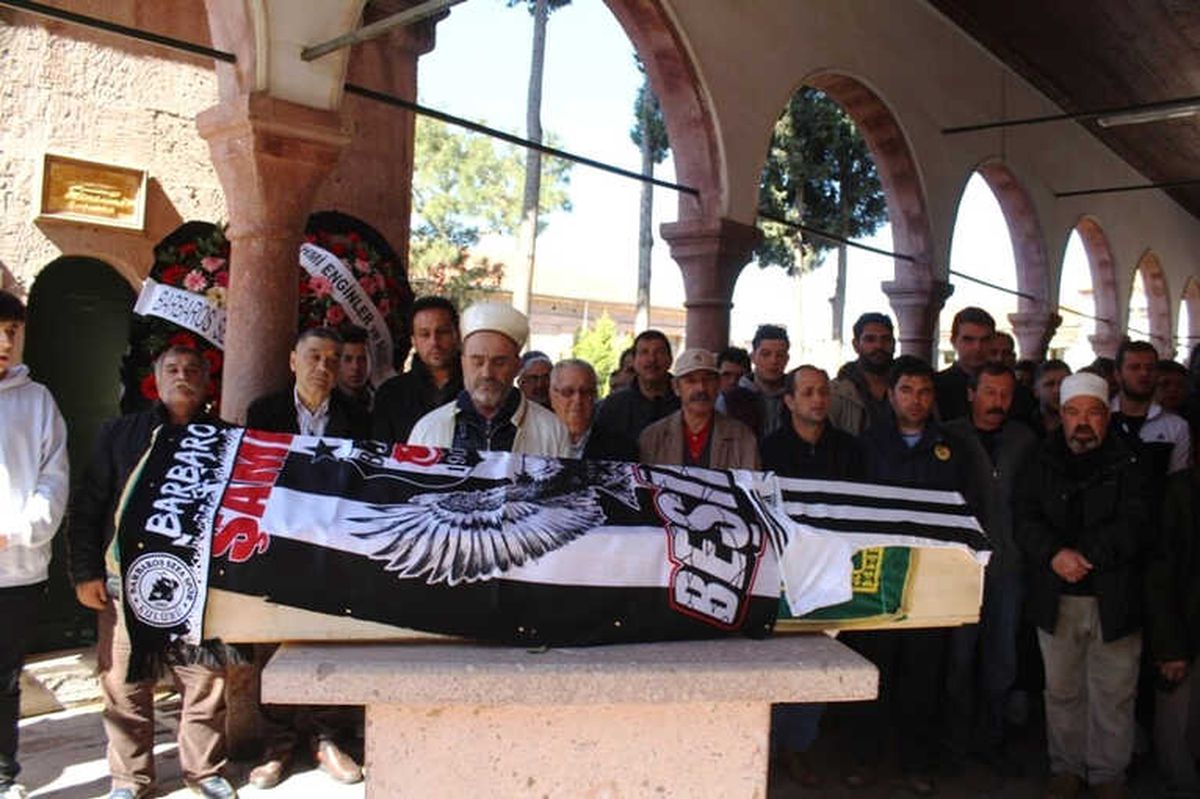 Doğum Gününde Hayatını Kaybeden Yaşar Duman, Ayvalık'ı Yasa Boğdu