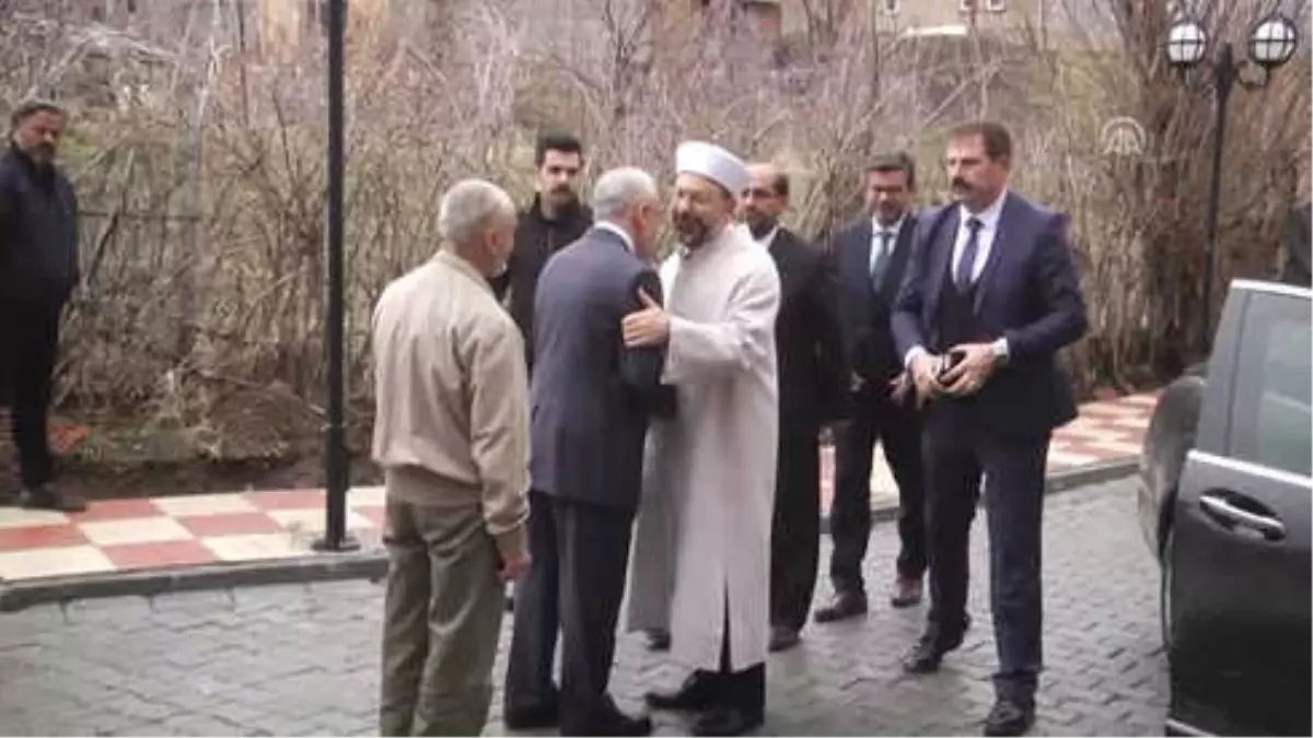 Erbaş: 'Teröristler Zulüm Yapıyorlar'