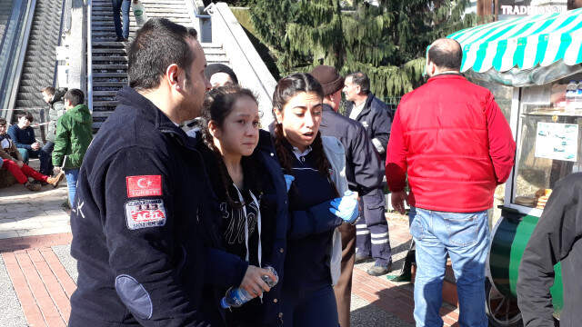 Yürüyen Merdiven Birdenbire Ters Yönde Çalıştı! Gezi Grubundaki 8 Öğrenci Yaralandı