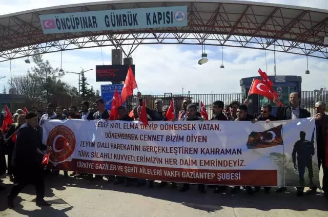 Gaziantepli Şehit Yakınlarından Mehmetçiğe Destek Gaziantepli Şehit Yakınlarından Mehmetçiğe Destek