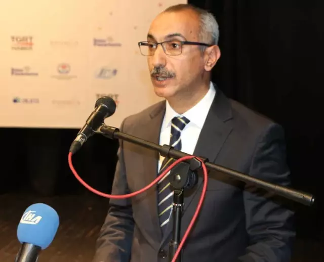 Türkiye Gazetesi Yazarları Trabzon'da Okuyucularıyla Buluştu Türkiye Gazetesi Yazarları Trabzon'da Okuyucularıyla Buluştu