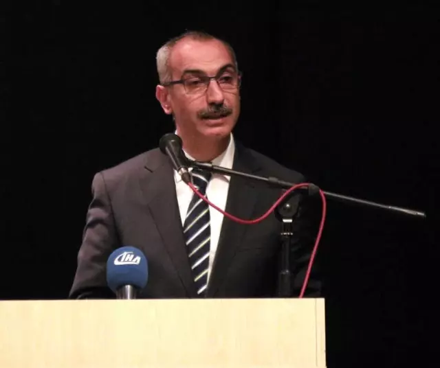 Türkiye Gazetesi Yazarları Trabzon'da Okuyucularıyla Buluştu Türkiye Gazetesi Yazarları Trabzon'da Okuyucularıyla Buluştu