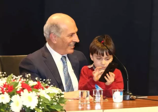 Türkiye Gazetesi Yazarları Trabzon'da Okuyucularıyla Buluştu Türkiye Gazetesi Yazarları Trabzon'da Okuyucularıyla Buluştu