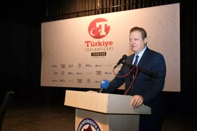 Türkiye Gazetesi Yazarları Trabzon'da Okuyucularıyla Buluştu Türkiye Gazetesi Yazarları Trabzon'da Okuyucularıyla Buluştu