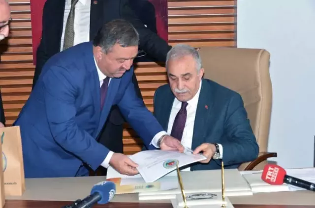 Baştuğ, Fakıbaba'ya Sorunları İletti