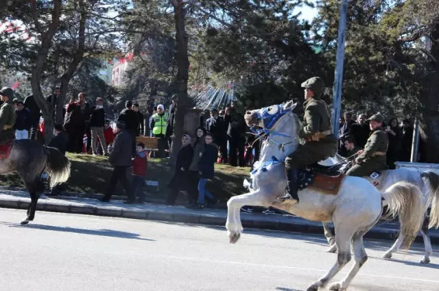 Erzurum'da 12 Mart Coşkusu