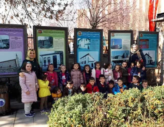 Nezaket Okulu Öğrencileri Mehmet Akif'in Evini Ziyaret Etti