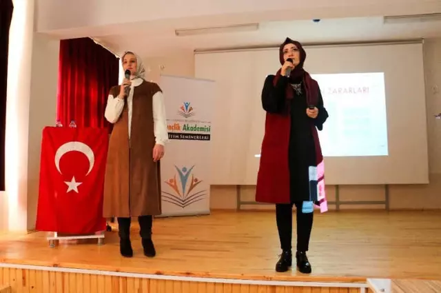 Yahyalı'daki Gençlere Sosyal Medyanın Zararları Anlatıldı