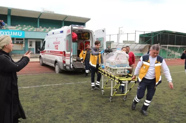2 Günlük Bebek Helikopter Ambulansıyla Ankara'ya Sevk Edildi