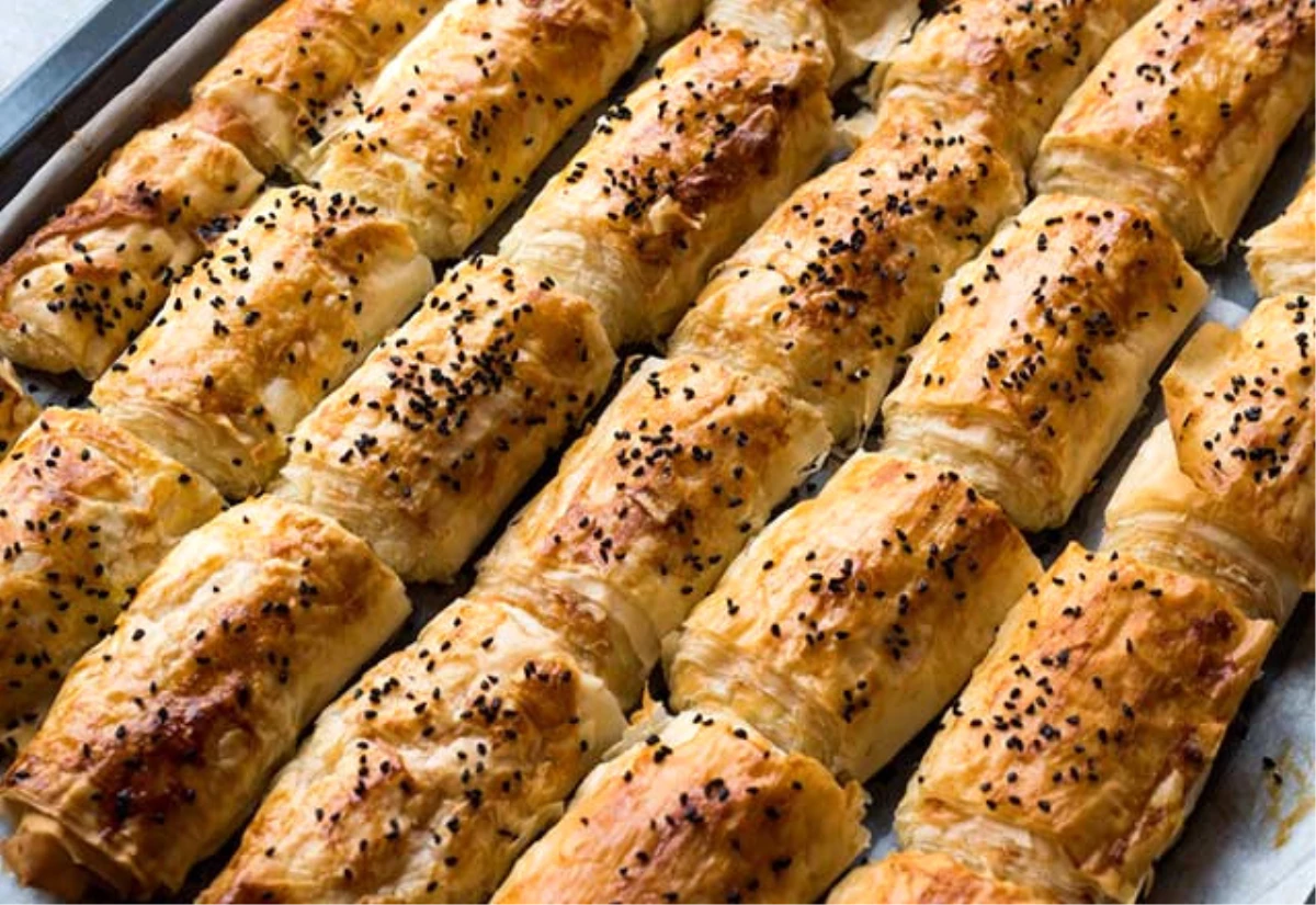 Baklava Yufkasından Börek Tarifi Haberler