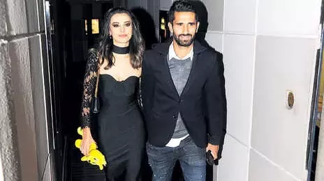Tuvana Türkay, Sevgilisi Alper Potuk'un Ağabeyi ile Fotoğraf Paylaştı