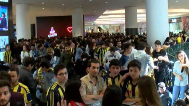 Fenerbahçeli Taraftarların Alex De Souza Heyecanı