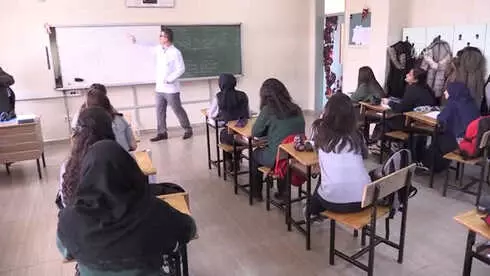 Arkadaşlarım konulu bir deneme yazıyoruz Arkadaşlarım konulu bir deneme yazıyoruz