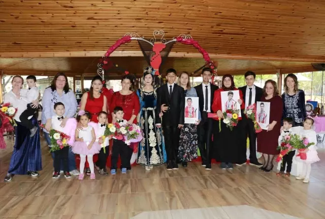 Özel Sporcular ve Anneleri Yemekte Buluştu Özel Sporcular ve Anneleri Yemekte Buluştu