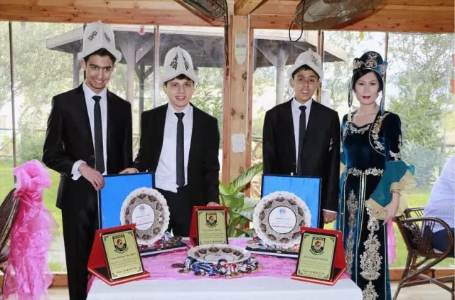 Özel Sporcular ve Anneleri Yemekte Buluştu Özel Sporcular ve Anneleri Yemekte Buluştu