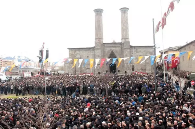 Cumhurbaşkanı Erdoğan, Şehit Teğmenin Cenaze Törenine Katıldı