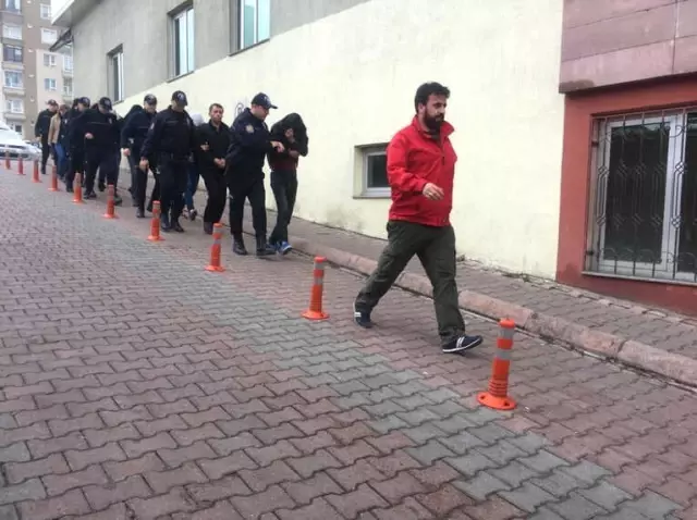 Kayseri Haberleri: Uyuşturucu tacirlerine operasyon: 7 gözaltı 38