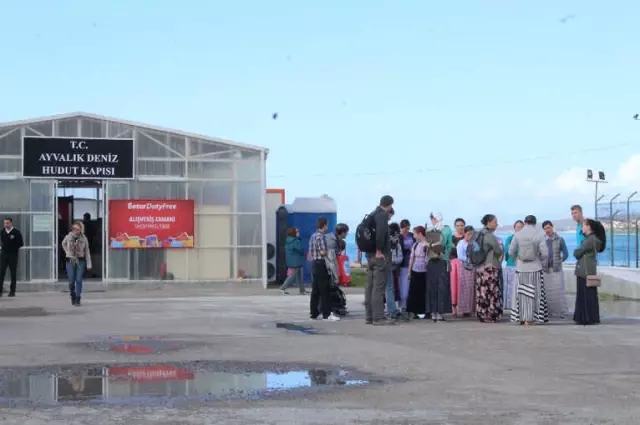 Yunan Basınının Savaş Çığırtkanlığı Midilli-Ayvalık Köprüsünü Zayıflattı