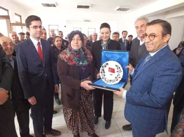 El Sanatları Geliştirme Kursu'nu Tamamlayan Kursiyerlere Sertifika