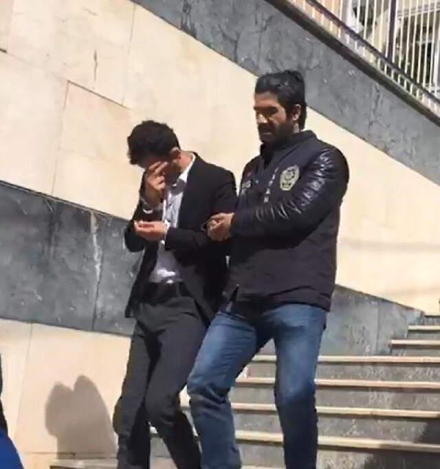 O Anlar Kamerada! Hasta Gibi Randevu Alıp Geldiler, Doktoru Tıp Bayramı'nda Gasp Ettiler