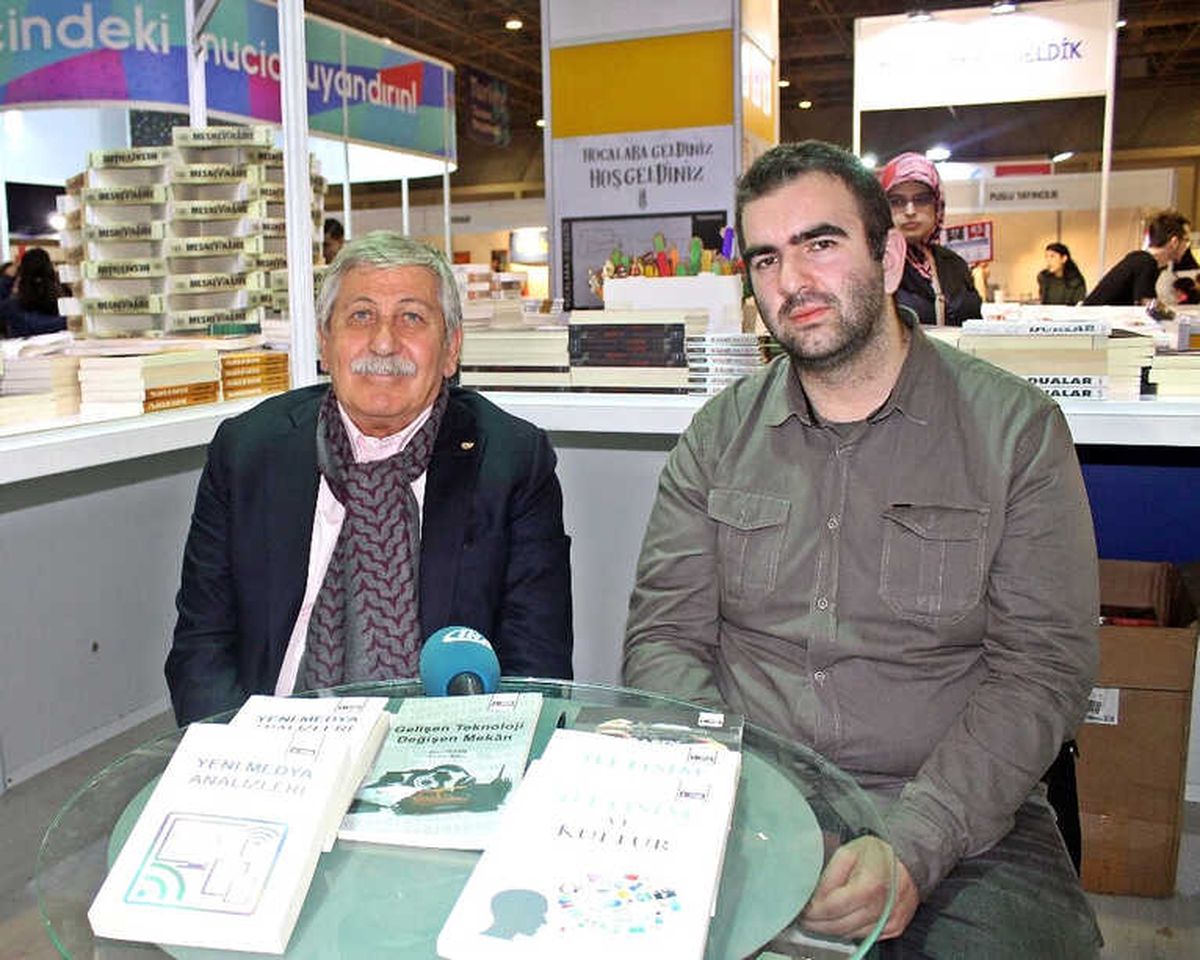 Prof. Dr. Suat Gezgin: 'Yeni Medya Dediğimiz Zaman Her Şey Duruyor'