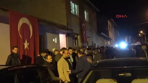 Eskişehir Şehit Binbaşının Eskişehir'deki Baba Ocağı Yasta Eskişehir Şehit Binbaşının Eskişehir'deki Baba Ocağı Yasta
