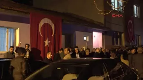 Eskişehir Şehit Binbaşının Eskişehir'deki Baba Ocağı Yasta Eskişehir Şehit Binbaşının Eskişehir'deki Baba Ocağı Yasta