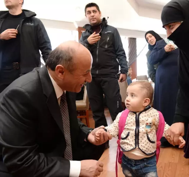 Vali Azizoğlu: 'Bugün İki Zaferi Birden Kutluyoruz' Vali Azizoğlu: 'Bugün İki Zaferi Birden Kutluyoruz'