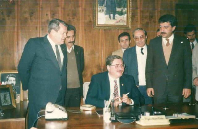 Eski Bakan Hayatını Kaybetti: Hasan Celal Güzel Kimdir? Hasan Celal Güzel'in Başarıları Nelerdir?