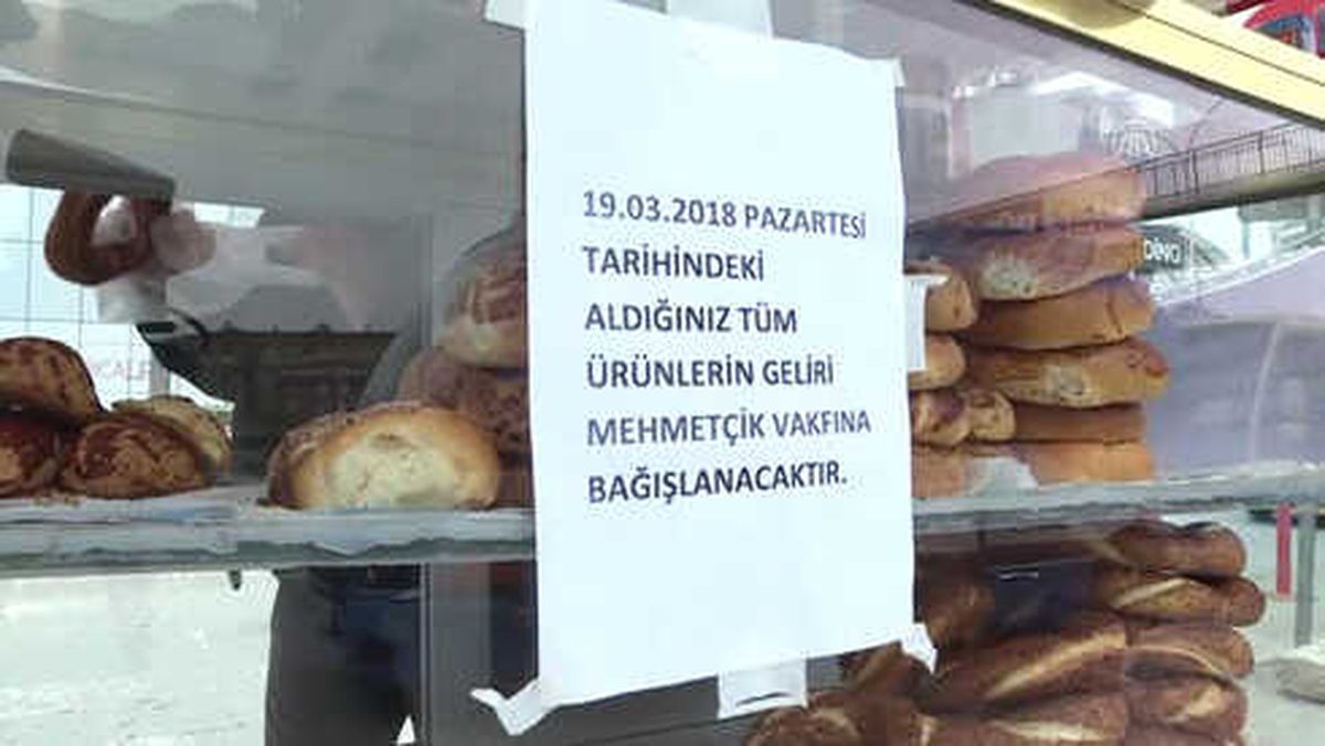 Simitçi Abla'Nın Bir Günlük Geliri Mehmetçik'e - İstanbul