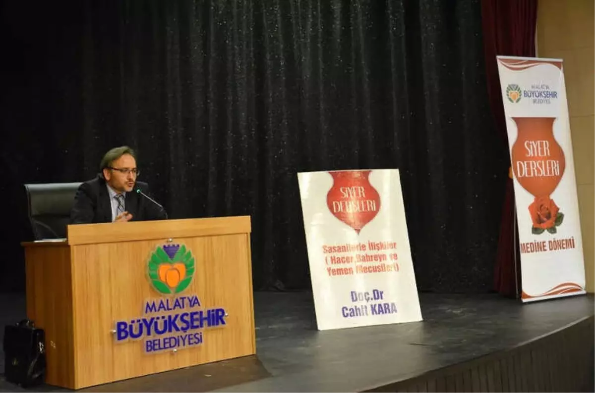 14. Siyer Dersi Yapıldı