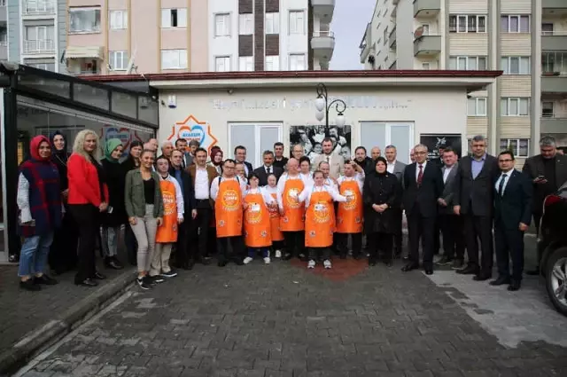 Melek Yüzlüler' İşbaşında