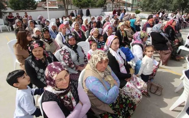 Saruhanlı'da Nevruz Kutlamaları Saruhanlı'da Nevruz Kutlamaları
