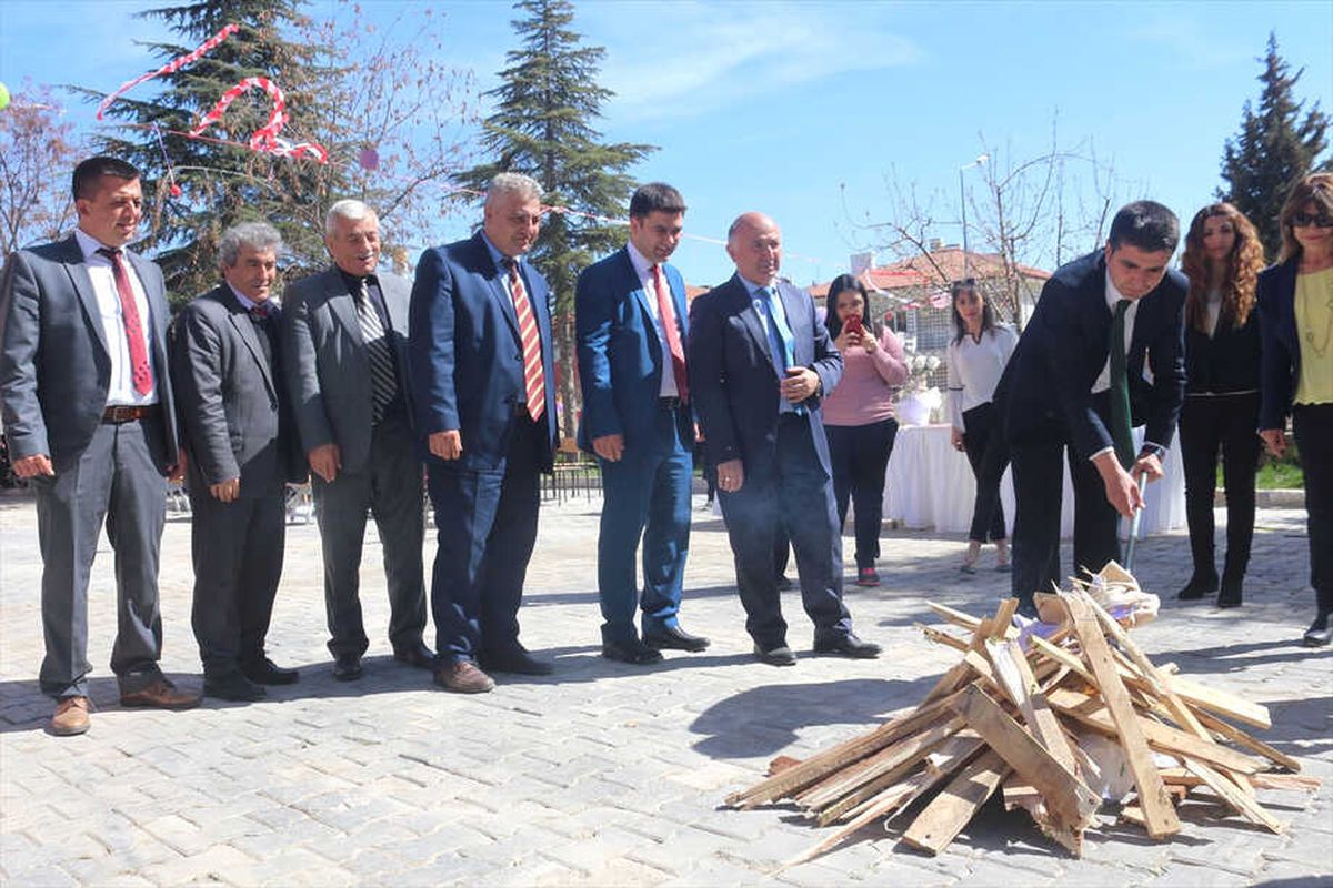 Şereflikoçhisar'da Nevruz Kutlandı