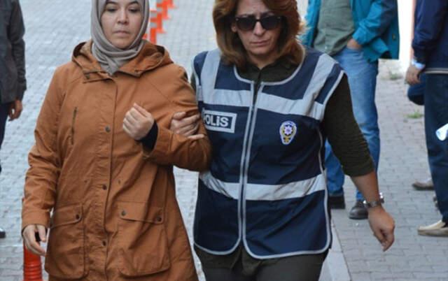 FETÖ'nün 'Eyalet Ablası'nın Katalog Evliliği Yazışmaları Ortaya Çıktı: Güzel Kızları Daha Bürokratlara Veririz