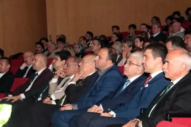 Adanmış Ömürler' İlahilerle Anıldı Adanmış Ömürler' İlahilerle Anıldı