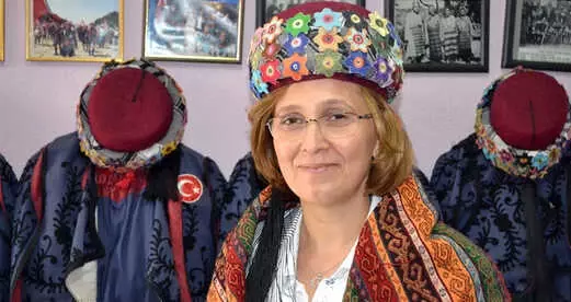 MHP'nin Yeni Başkanlık Divanı'ndaki Tek Kadın Üye Deniz Depboylu Oldu MHP'nin Yeni Başkanlık Divanı'ndaki Tek Kadın Üye Deniz Depboylu Oldu