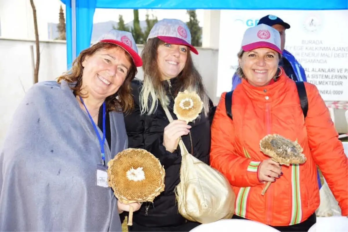 Yerel Tohumları Takas Etmek İçin Buluştular