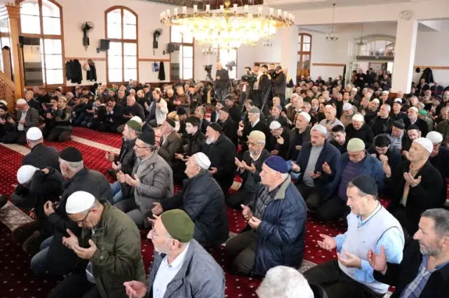 Gönenli Mehmet Efendi Sakarya'da Dualarla Anıldı