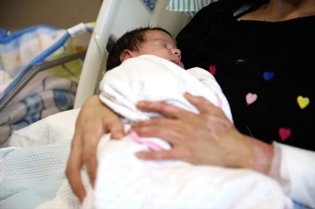 Mangal Yaparken Yanan Hamile Kadın Sevkedildiği Hastanede Doğum Yaptı