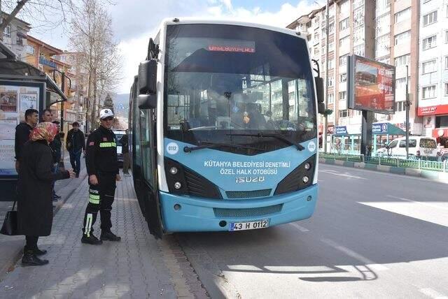 6 Gün Önce Alkollü Yakalanmıştı! Halk Otobüsü Şoförü Beton Bariyerlere Çarparak Can Verdi