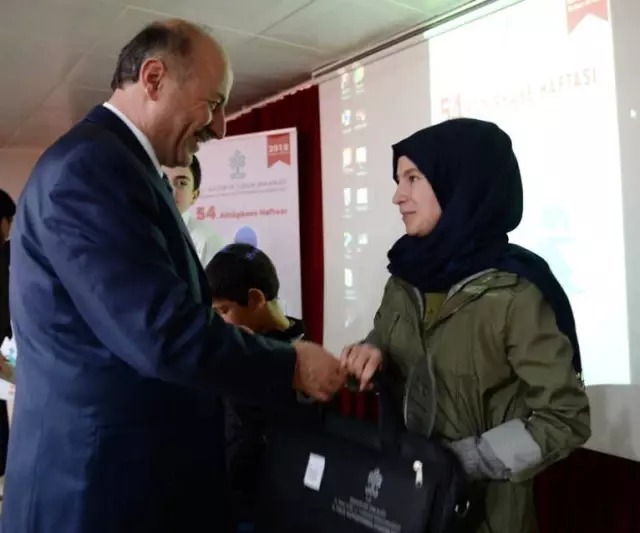 Kütüphaneler Haftası Kutlanıyor Kütüphaneler Haftası Kutlanıyor