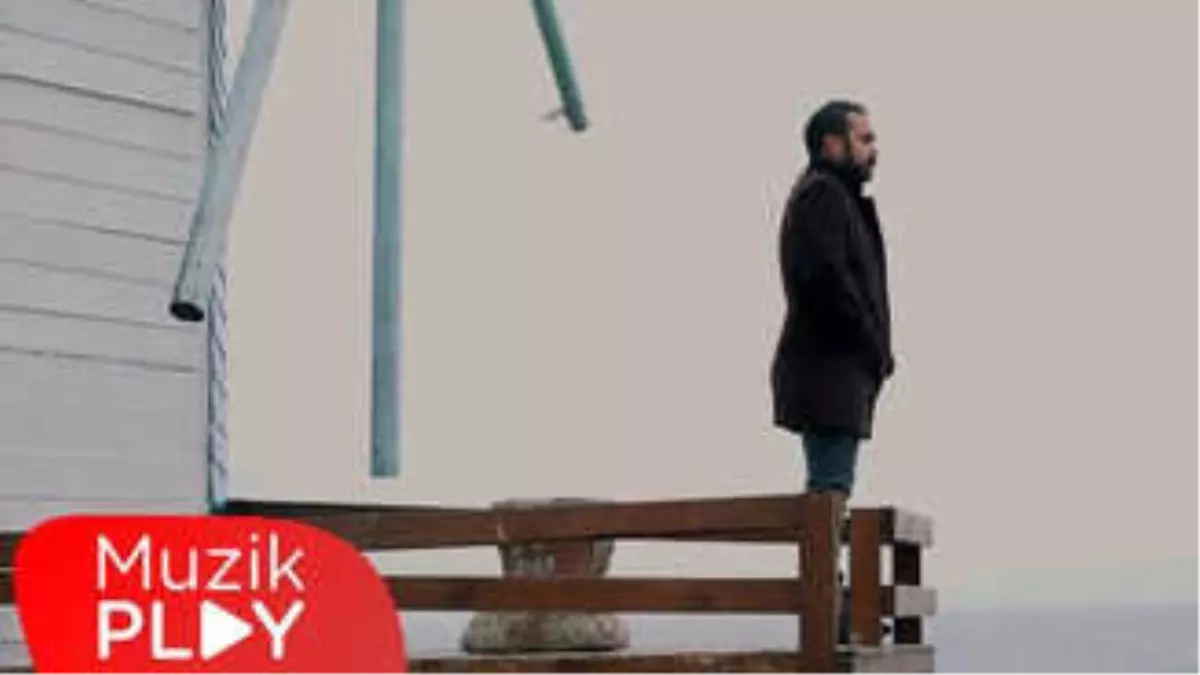 Mustafa Bozkurt, 'Özür Dilerim' İsimli Yepyeni Çalışmasını Dinleyicileriyle Buluşturdu!