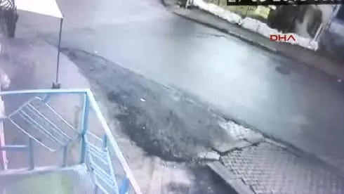Başakşehir'de Market Soygunu Başakşehir'de Market Soygunu